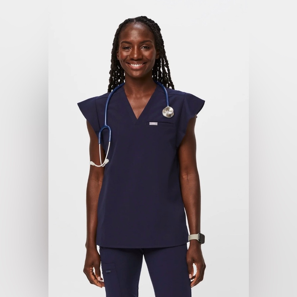FIGS NATAL FLUTTER SLEEVE SCRUB TOP